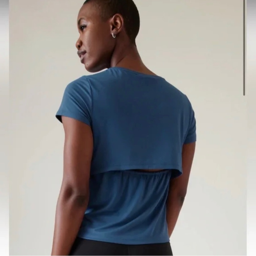 NWT Athleta Air Out Cinch Tee Short Sleeve Shirt Yoga and Studio XL Blue